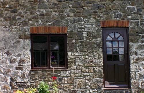 Whitland Cottage | The Butlers Cottage. Surrounded by over 450 acres of Organic farm land