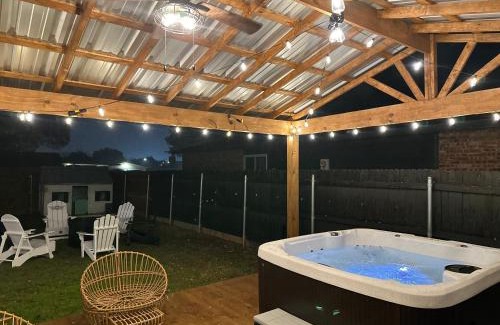 Grand Prairie House | The Butterfly Haven Retreat