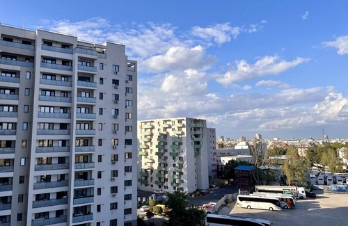 Bucharest Apartment | The Butterfly Suite 5 minutes to the Carol Park