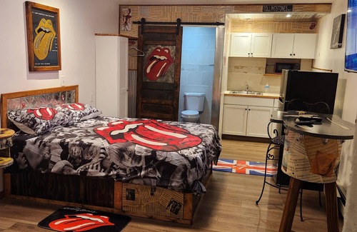 Lamar Hotel | The Buzzards Nest