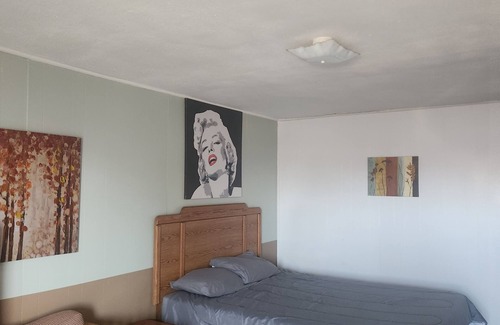 Lamar Hotel | The Buzzards Nest