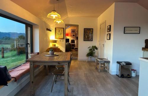 Felinfach House | The Bw thyn - Bear Holiday Homes
