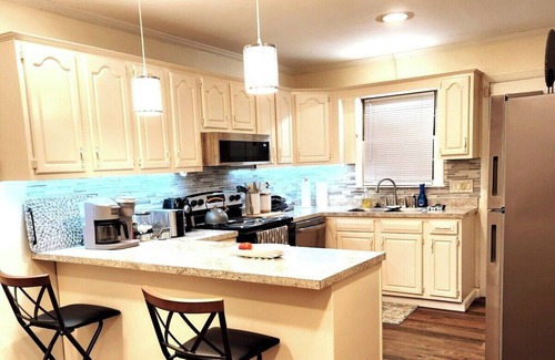 Rocky Mount House | The Byrd Nest Summary