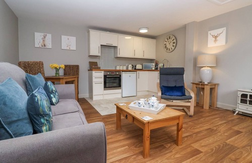 Scawton Cottage | The Byre