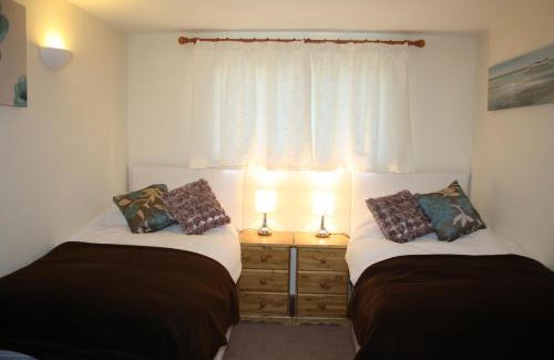 Cornwall House | The Byre