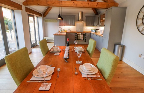 Richmond Cottage | THE BYRE, SEDBURY PARK FARM, with open fire in Gilling West