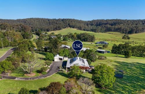 Far Meadow House | The Byres