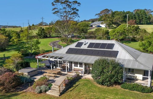 Far Meadow Cottage | The Byres - by Latitude South Coast