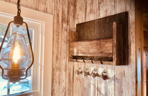 Hayward Cabin | " The Cabernet Cabin"