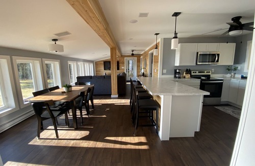 Manistique Cottage | The Cabin at Bursaw Beach