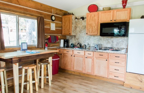 Custer Cabin | The Cabin At Dakota Dream B&B. Quiet, Secluded, Close To Downtown Custer