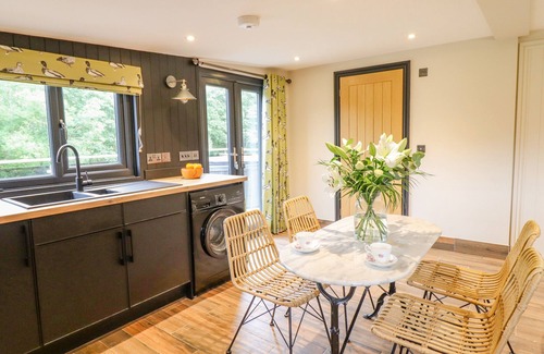 Glyndyfrdwy Cottage | The Cabin at Evelyns Retreat