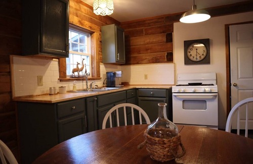 Newcomb Apartment | The Cabin at GoodSoil Farm