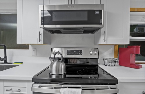 Historic Hyde Park North Apartment | The Cabin at Historic Hyde Park Village