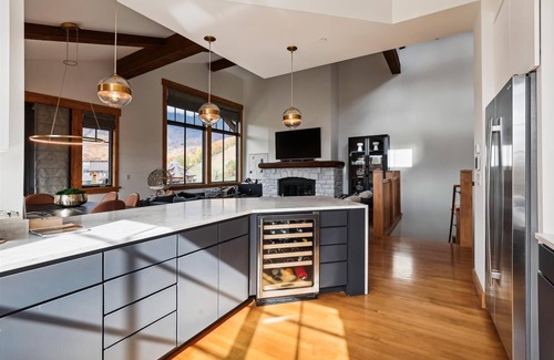 Stowe Area House | The Cabin at Nosedive: Spruce Peak 4 br ski-in/ski-out, fireplace, a/c, hot tub!