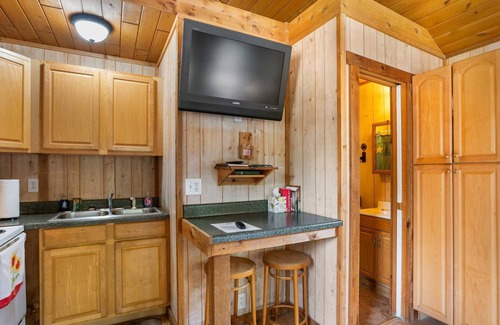 Kerrville Cabin | The Cabin at River Run