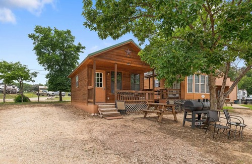 Kerrville Cabin | The Cabin at River Run