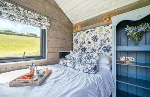 Moffat House | The Cabin at Salcombe Farm