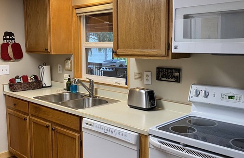 Garden Valley Cabin | The Cabin At Sleepy Hollow Sleeps 10-12