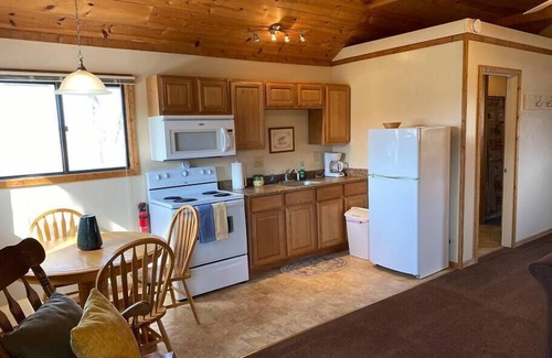 Big Horn County Cabin | The Cabin at Three Mile
