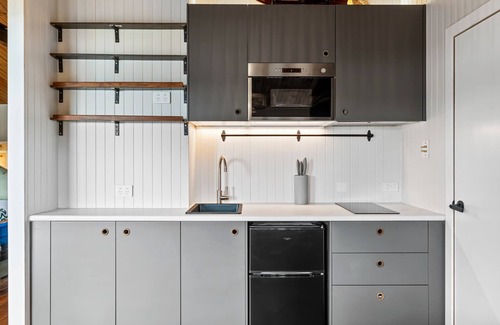 Pretty Beach Central Coast Cabin | The Cabin by Coast Hosting