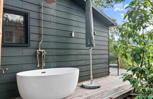 Pretty Beach Central Coast Cabin | The Cabin by Coast Hosting