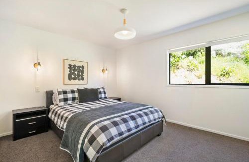 Tawa House | The Cabin - Holiday home