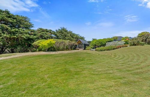 Tawa House | The Cabin - Holiday home
