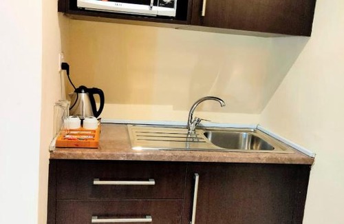 Accra Hotel | The Cabin Hotel