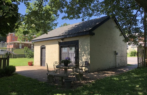 Cape Girardeau House | The cabin in Eden