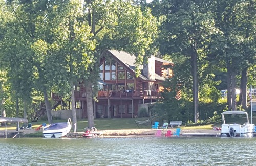 Grand Junction Cabin | The Cabin on Great Bear Lake! Perfect for family vacations!