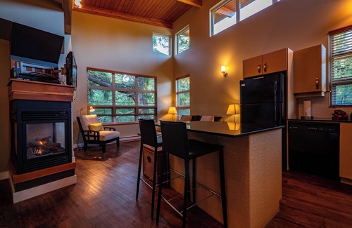 Ucluelet Condo | The Cabins - 1 Bedroom - Spring Cove Sabbatical!