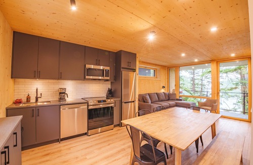 Ucluelet Cabin | The Cabins - 2 Bedroom - Signature Ocean Front