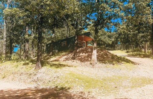 Iron Post Cabin | The Cabins at Bent Pine Ranch ~ Cabin #2