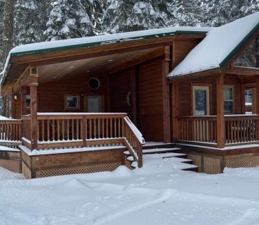 Ashland Apartment | The Cabins at Hyatt