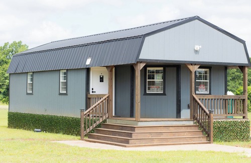Blakely Cabin | The Cabins on Rockmine 3bedroom Modern Chic Cabin in peaceful Blakely GA WiFi AC