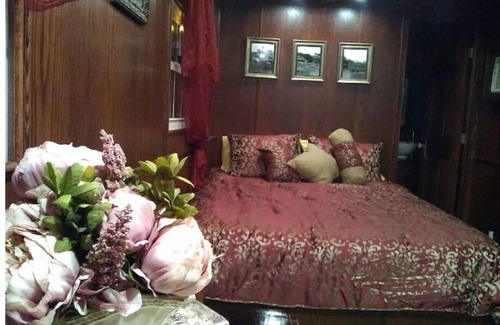Madison Bed & Breakfast | The Caboose