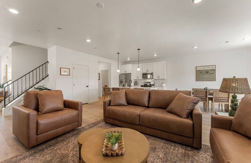 St. George House | The Cactus Casa: Resort Style Amenities
