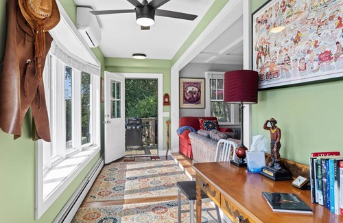Haversham House | "The Caddyshack" Rustic & Cozy 5 bed 3 bath w/charming grounds!