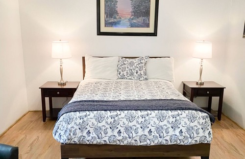 Vernonia Hotel | The Caden Hotel