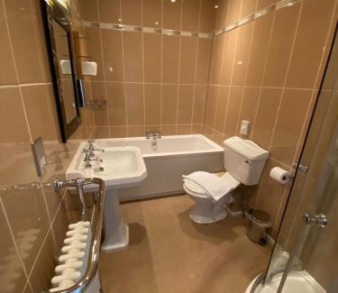 Calder Bridge Bed & Breakfast | The Calder House Hotel