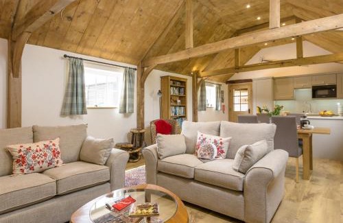 Bushton House | The Calf Shed-Ukc2113