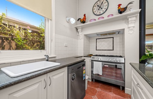 Benalla House | The Californian 3 bedroom home Benalla