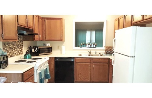 Fayetteville House | The Callahan - Sleeps 10, Wifi, Ft Bragg, & More
