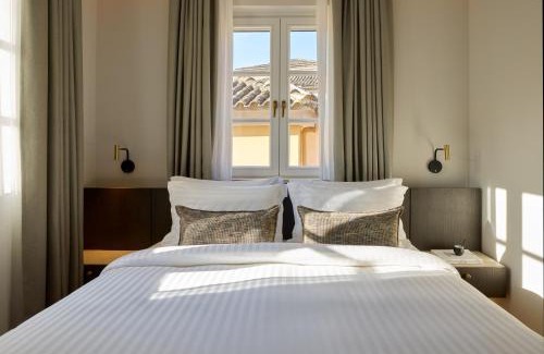Old Town Hotel | The Calliston