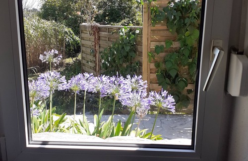 Dirinon House | The calm of the countryside near the sea-PROMS/e/March to June &Sept to Dec