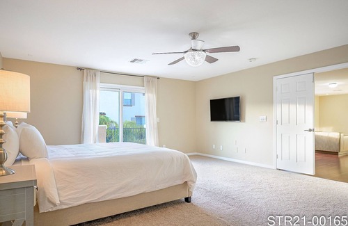 Paradise Hills House | The Calvert a Modern Oasis in Henderson NV