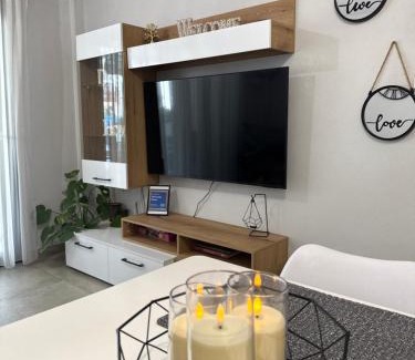Paralia Ofryniou Apartment | The Candy House