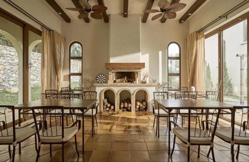 Luong Son Villa | The Candy Villa - Venuestay