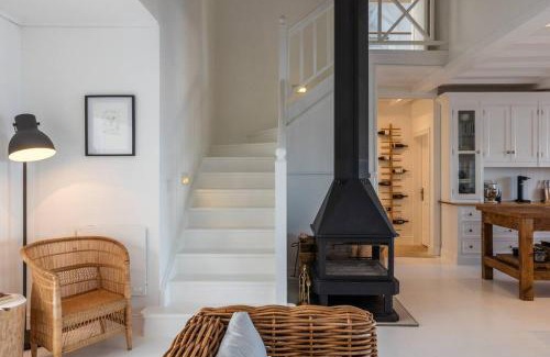 Yzerfontein Villa | The Cape Cottage